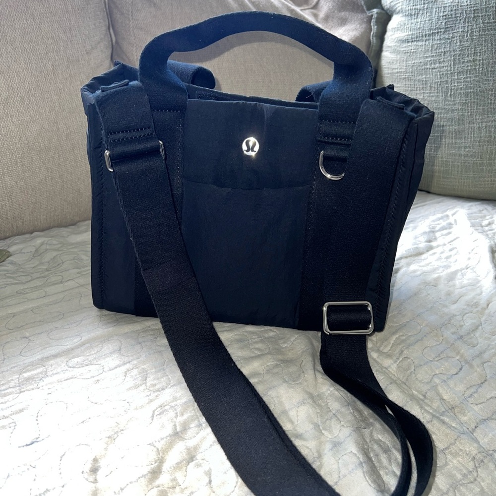 Women’s lululemon Black Tote bag